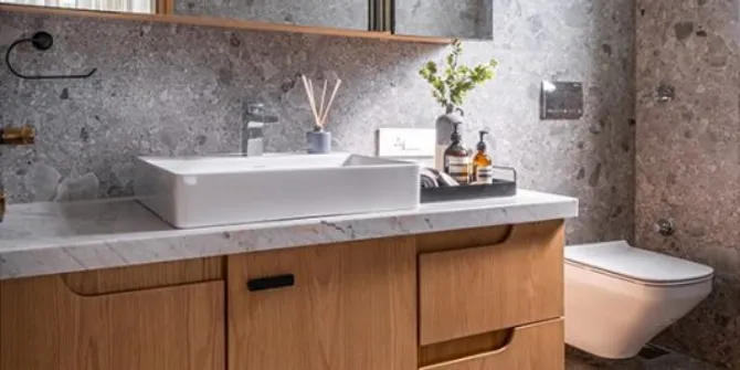 Desktop Bathroom